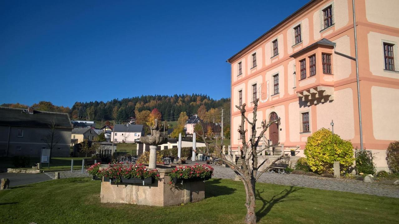 Hotel Garni Schloss Schoenberg Bad Brambach Buitenkant foto