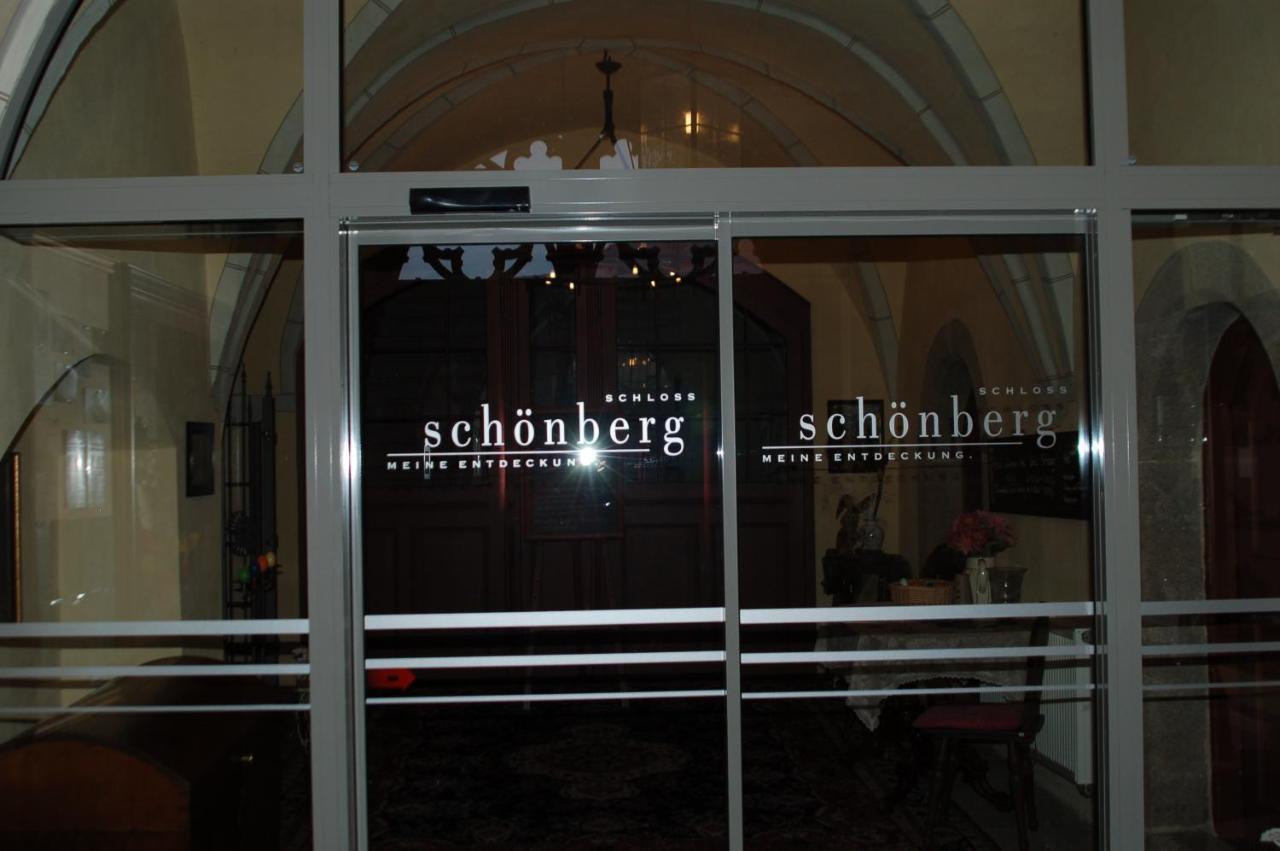 Hotel Garni Schloss Schoenberg Bad Brambach Buitenkant foto